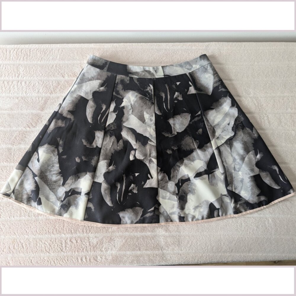 Mossimo Black and White Floral Watercolor Mini Skater Skirt
